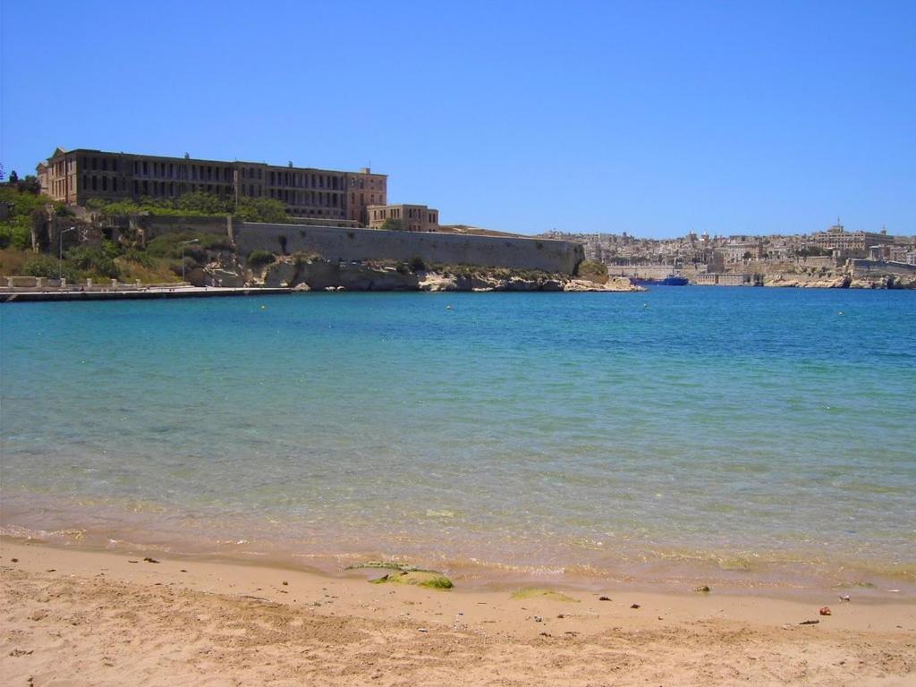 Kalkara Cosy 2 Bedroom Maisonette エクステリア 写真