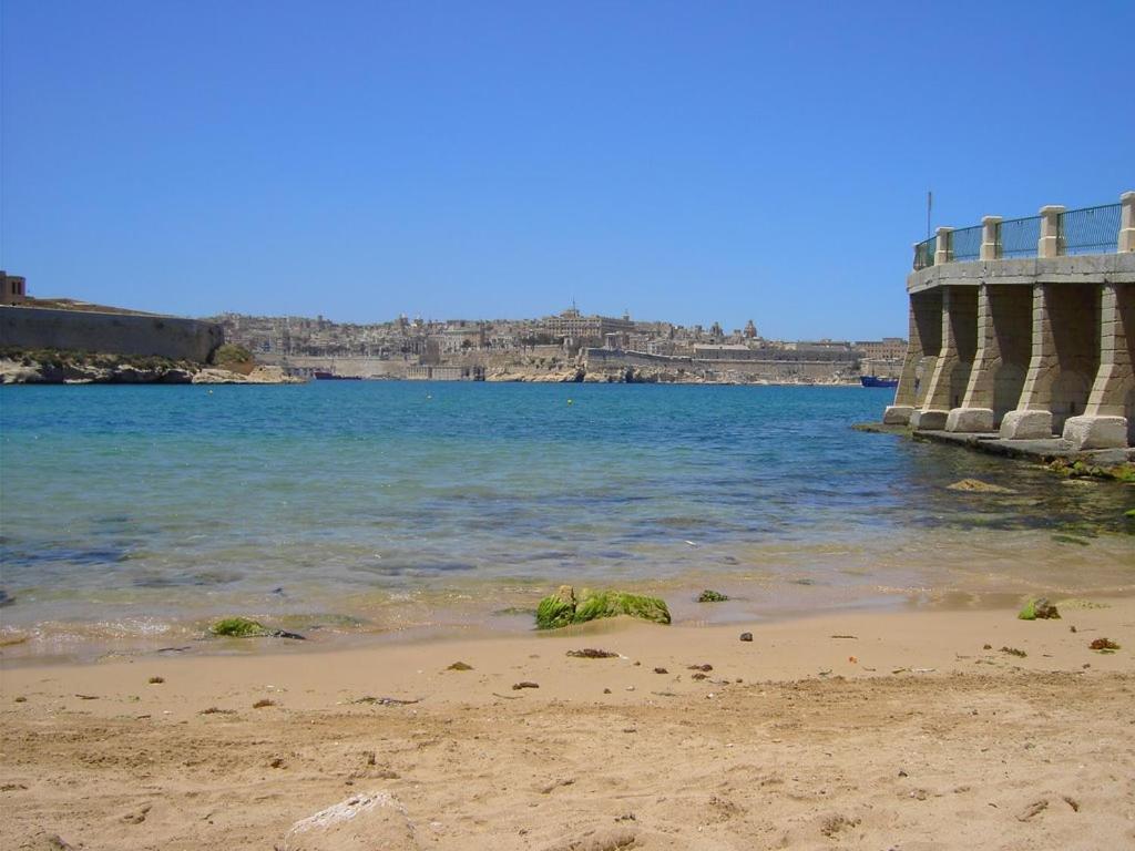 Kalkara Cosy 2 Bedroom Maisonette エクステリア 写真