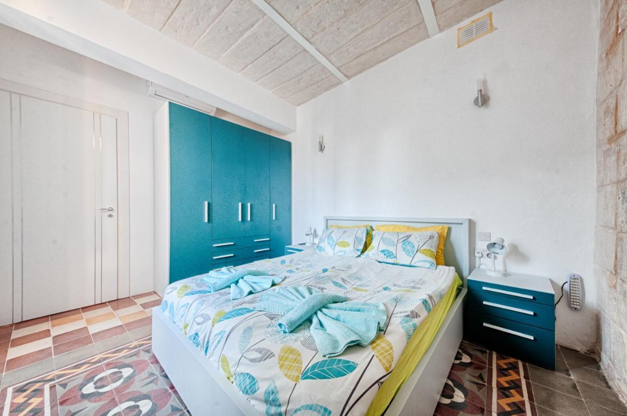 Kalkara Cosy 2 Bedroom Maisonette エクステリア 写真