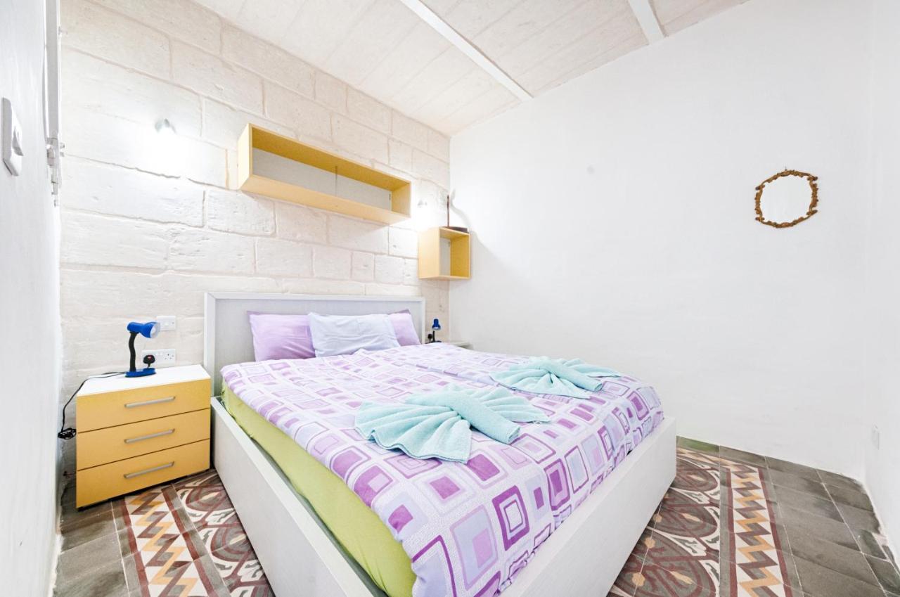Kalkara Cosy 2 Bedroom Maisonette エクステリア 写真