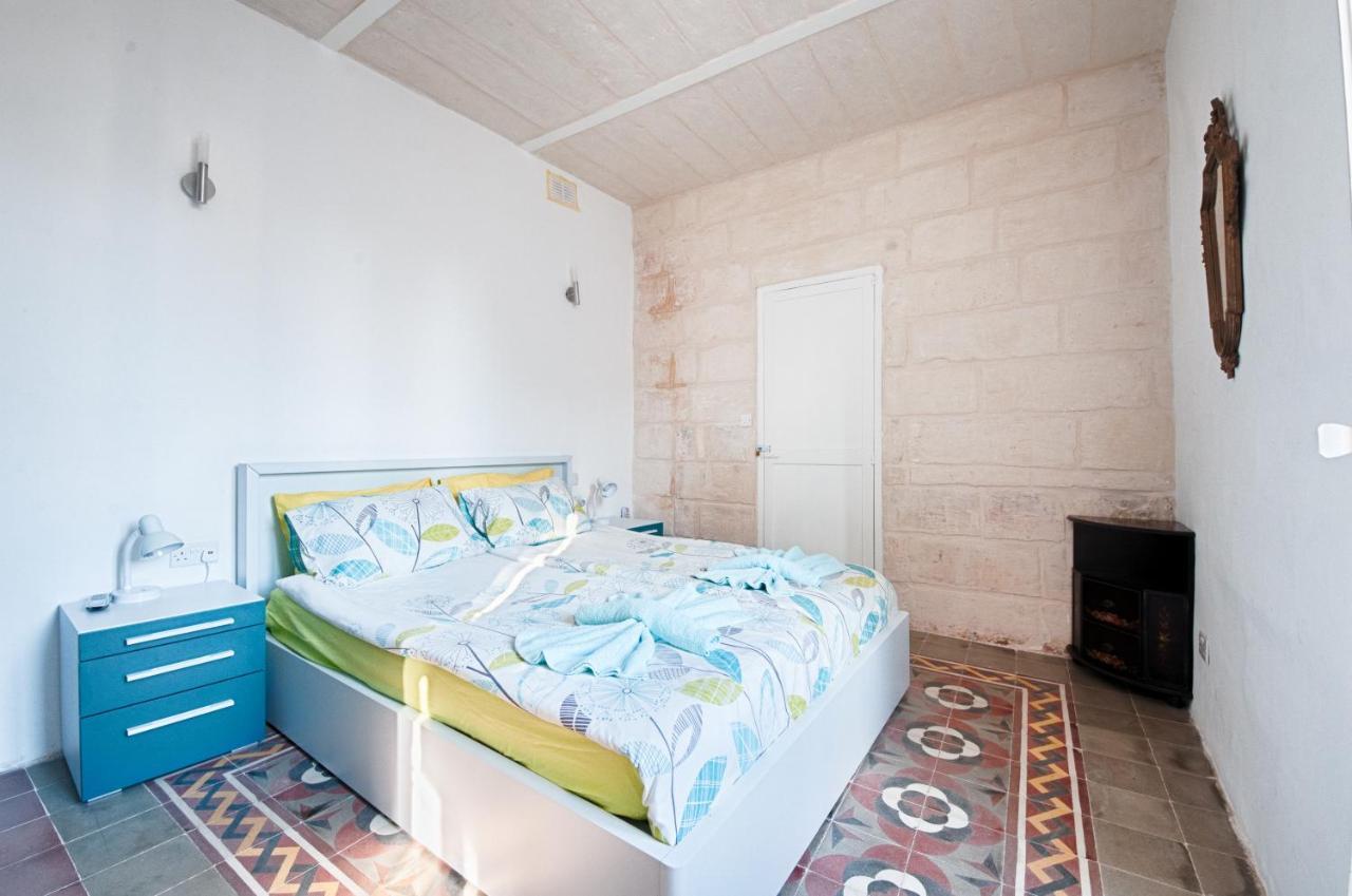 Kalkara Cosy 2 Bedroom Maisonette エクステリア 写真